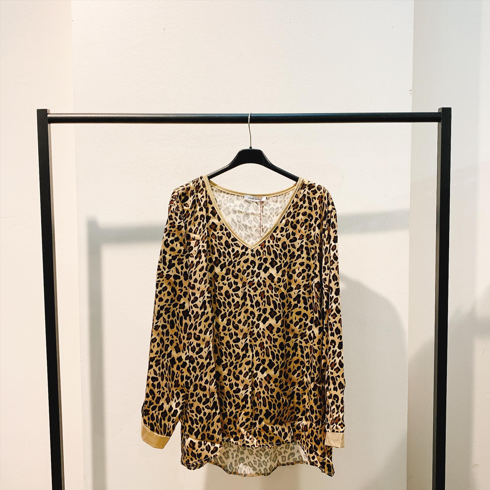 CAS CARA by Cherry´s GmbH - Damenbekleidung Pronto Moda | Artikel-Nr. CR-75131 | TOP | 100% VISKOS | Kategorie: TOPS & T-SHIRTS | Angebot: Damenbekleidung, Young Fashion, Sofortprogramme, Orderware | Adresse: Cherry´s GmbH - Breslauer Str. 1 - 41460 Neuss - Tel: 021313843120 - cherrysgmbh@gmail.com