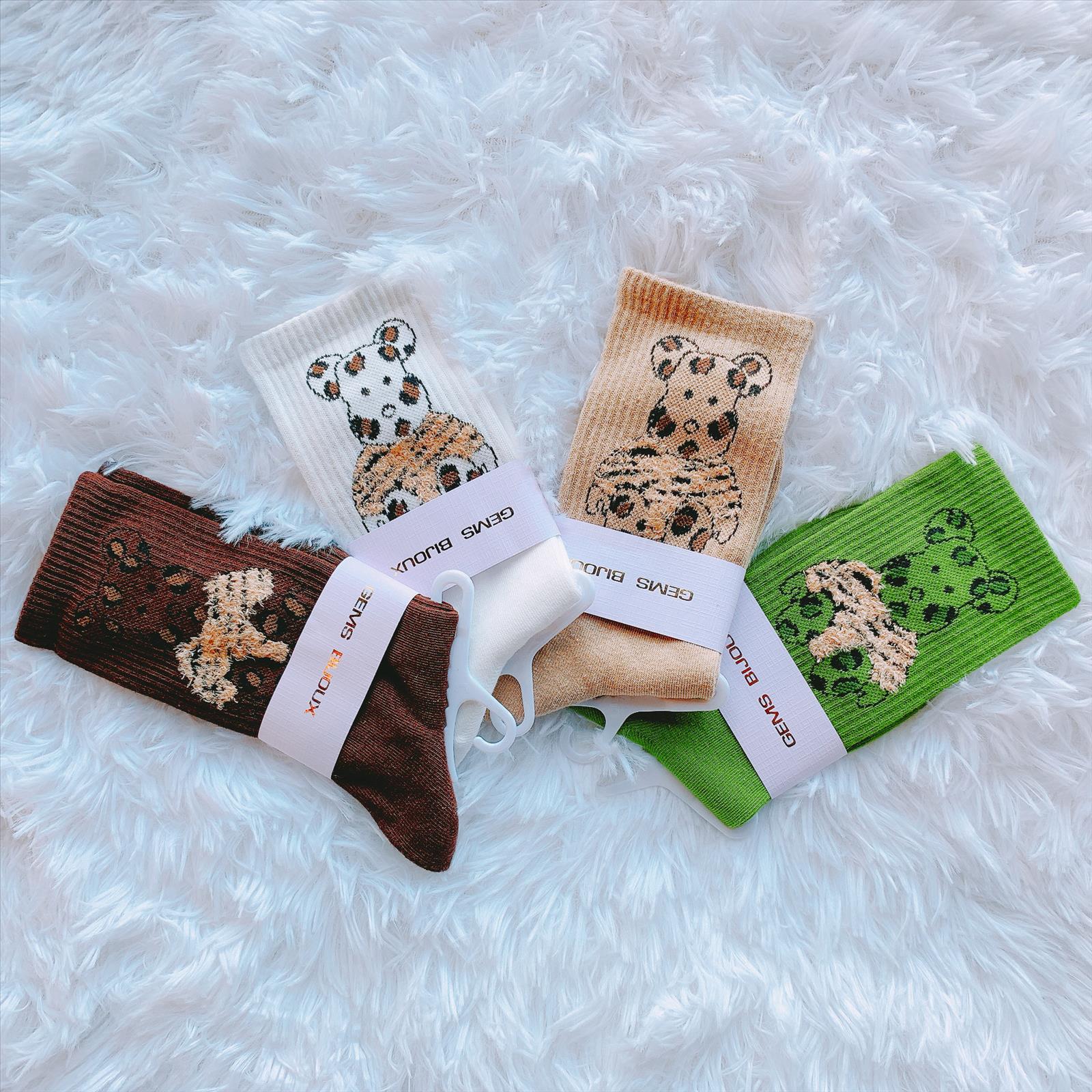 CAS CARA by Cherry´s GmbH - Damenbekleidung Pronto Moda | Artikel-Nr. WZ-110 | SOCKEN | 65% BAUMWOLLE30% POLYESTER5% ELASTOMER | Kategorie: ACCESSOIRES / SOCKEN | Angebot: Damenbekleidung, Young Fashion, Sofortprogramme, Orderware | Adresse: Cherry´s GmbH - Breslauer Str. 1 - 41460 Neuss - Tel: 021313843120 - cherrysgmbh@gmail.com