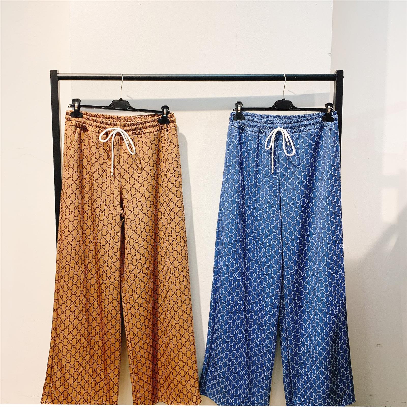 CAS CARA by Cherry´s GmbH - Damenbekleidung Pronto Moda | Artikel-Nr. YPH-M1067 | HOSE | 50% VISKOS45% POLYESTER5% ELASTOMER | Kategorie: HOSEN | Angebot: Damenbekleidung, Young Fashion, Sofortprogramme, Orderware | Adresse: Cherry´s GmbH - Breslauer Str. 1 - 41460 Neuss - Tel: 021313843120 - cherrysgmbh@gmail.com