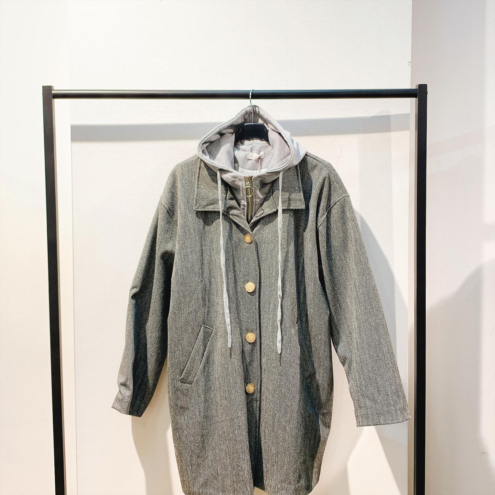 CAS CARA by Cherry´s GmbH - Damenbekleidung Pronto Moda | Artikel-Nr. LY-9848 | JACKE | 50% VISKOS50% POLYESTER | Kategorie: JACKEN & WESTEN | Angebot: Damenbekleidung, Young Fashion, Sofortprogramme, Orderware | Adresse: Cherry´s GmbH - Breslauer Str. 1 - 41460 Neuss - Tel: 021313843120 - cherrysgmbh@gmail.com