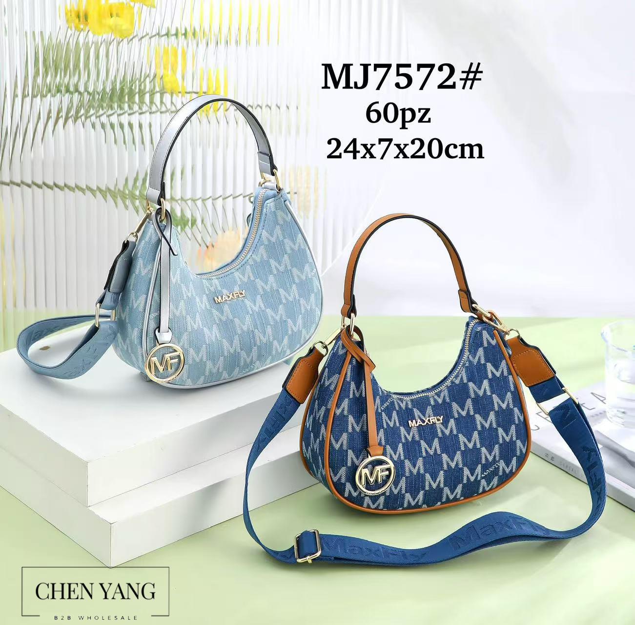 Hier geht's zum Shop von: CHEN YANG - Accessoires;Young Fashion - Leipzig | Mondtasche Jeansstoff | Artikel-Nr. MJ7572 | Tasche | Kategorie: Damen / Kunstleder / Taschen | Adresse: CHEN YANG - Zschortauer Str. 14-16 - 04129 Leipzig - Tel: 0341 9003447 - cy.leipzig@outlook.de | Angebot: Sofortprogramme, Orderware