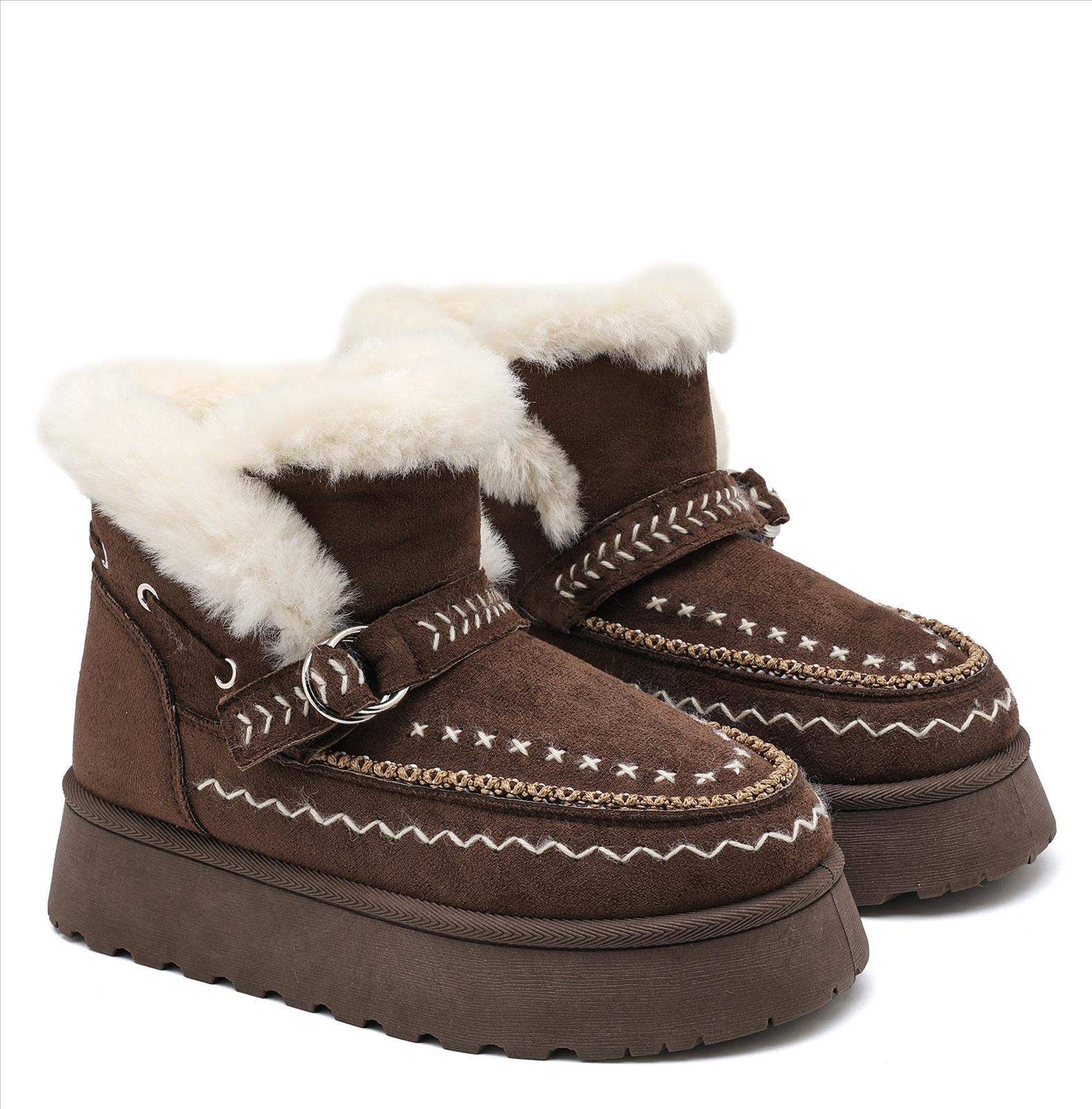 Ala Mode Fashion-DOB;Accessoires;Leather Wear; Young Fashion - Neuss | Kategorie: Schuhe / Fell Boots (Lot) | Angebot: Sofortprogramme, Orderware | Adresse: Ala Mode Fashion - Breslauerstr. 8 Raum 113 - 41460 neuss - Tel: 021312091616 - ala-mode@web.de