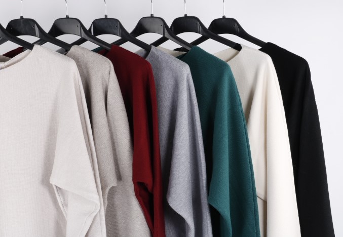 Hier geht's zum Shop von: olluni fashion GmbH - DOB-HAHA-Accessoires-Schuhe-Young-Fashion-Leder-Große Größen - Hamburg | Kategorie: Pullover | Adresse: olluni fashion GmbH - Modering 5, Haus D, 5 Etage - 22457 Hamburg - Tel: 040 55598886 - info@olluni.de | Angebot: Damenbekleidung, Damen Accessoires, Große Größen, Young Fashion, Leather Wear, Sofortprogramme, Orderware