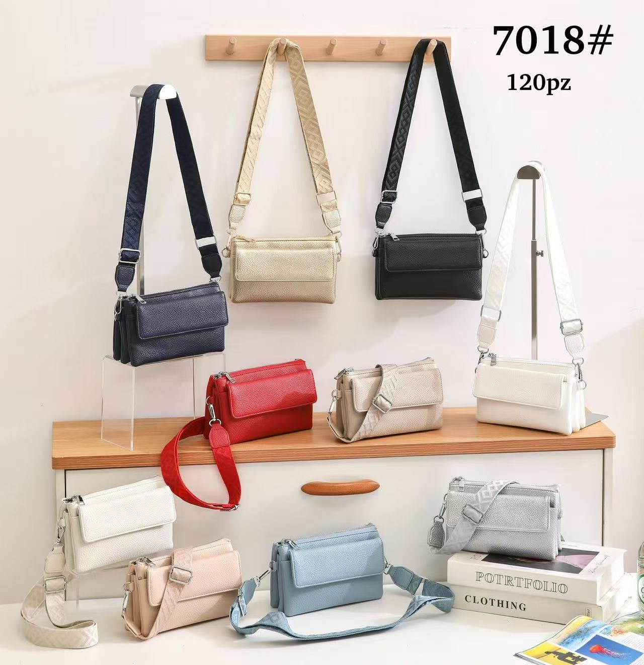 Huada Import-Export GmbH -DOB, Taschen, Schuhe, Accessoires | Artikel-Nr. 7018 | Umhängetaschen | Kategorie: Umhängetaschen | Angebot: Damenbekleidung, Damen Accessoires, Herren Accessoires, Schuhe, Young Fashion, Leather Wear | Adresse: Huada Import-Export GmbH - Raum B014 - Anton-Kux-Strasse 2 - 41460 Neuss - Tel: 021317188938 - huada8168@hotmail.com