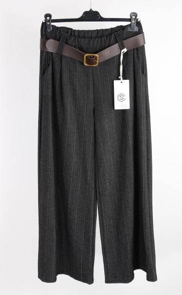 olluni fashion GmbH - DOB-HAHA-Accessoires-Schuhe-Young-Fashion-Leder-Große Größen - Hamburg | Artikel-Nr. 53528-1 | Herbst Viscosa Hose mit Gürtel | Kategorie: Hosen | Angebot: Damenbekleidung, Damen Accessoires, Große Größen, Young Fashion, Leather Wear, Sofortprogramme, Orderware | Adresse: olluni fashion GmbH - Modering 5, Haus D, 5 Etage - 22457 Hamburg - Tel: 040 55598886 - info@olluni.de