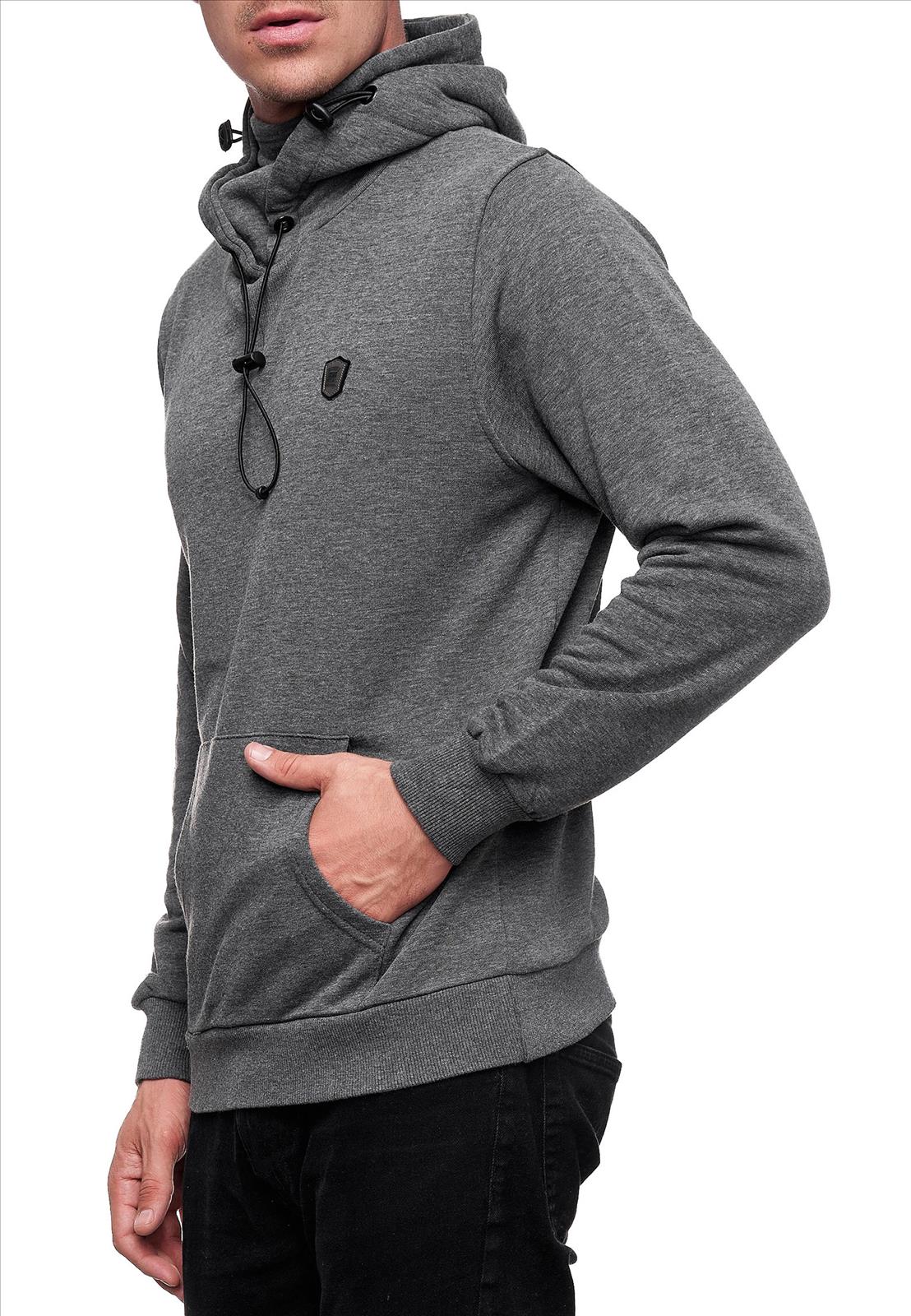 Rusty Neal - Rocas GmbH (Jeans, Young Fashion) - Jeans, Pullover, T-Shirts, Sweatshirts, Longshirts | Kategorie: Sweatshirt / BASICS | Angebot: Herrenbekleidung, Herren Accessoires, Young Fashion, Sofortprogramme, Orderware | Adresse: Rocas GmbH - Weselerstr. 115 - 47608 Geldern - Tel: 0157 / 50996802 - info@rustyneal.de