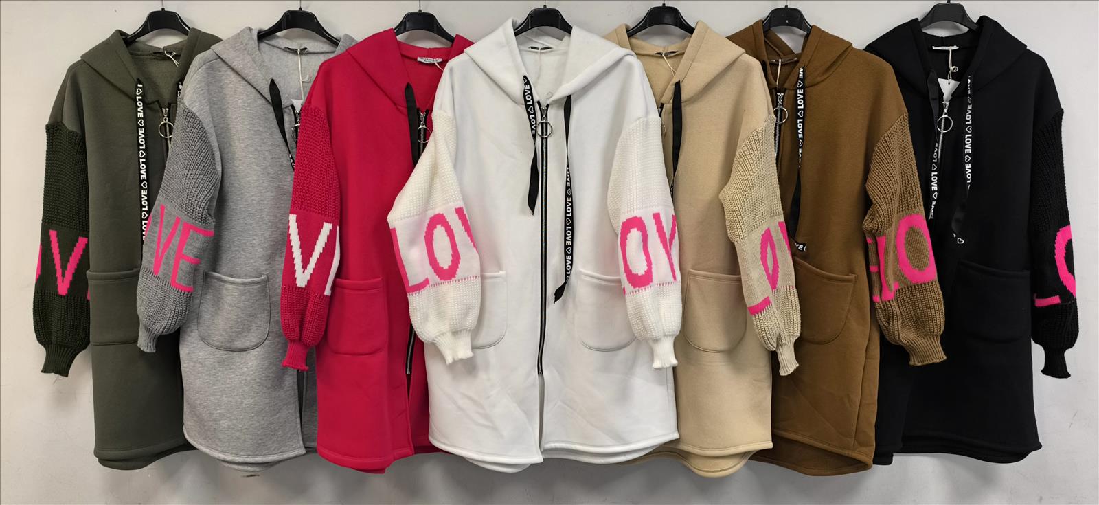 Raj Richi - Modegrosshandel , Damenbekleidung Dreieich | Angebot: Sofortprogramme, Orderware | Adresse: Raj Richi - Otto-Hahn-Str. 24 - Raum 26 - 63303 Dreieich - Tel: 061038703090 - rajrichifashion@gmail.com