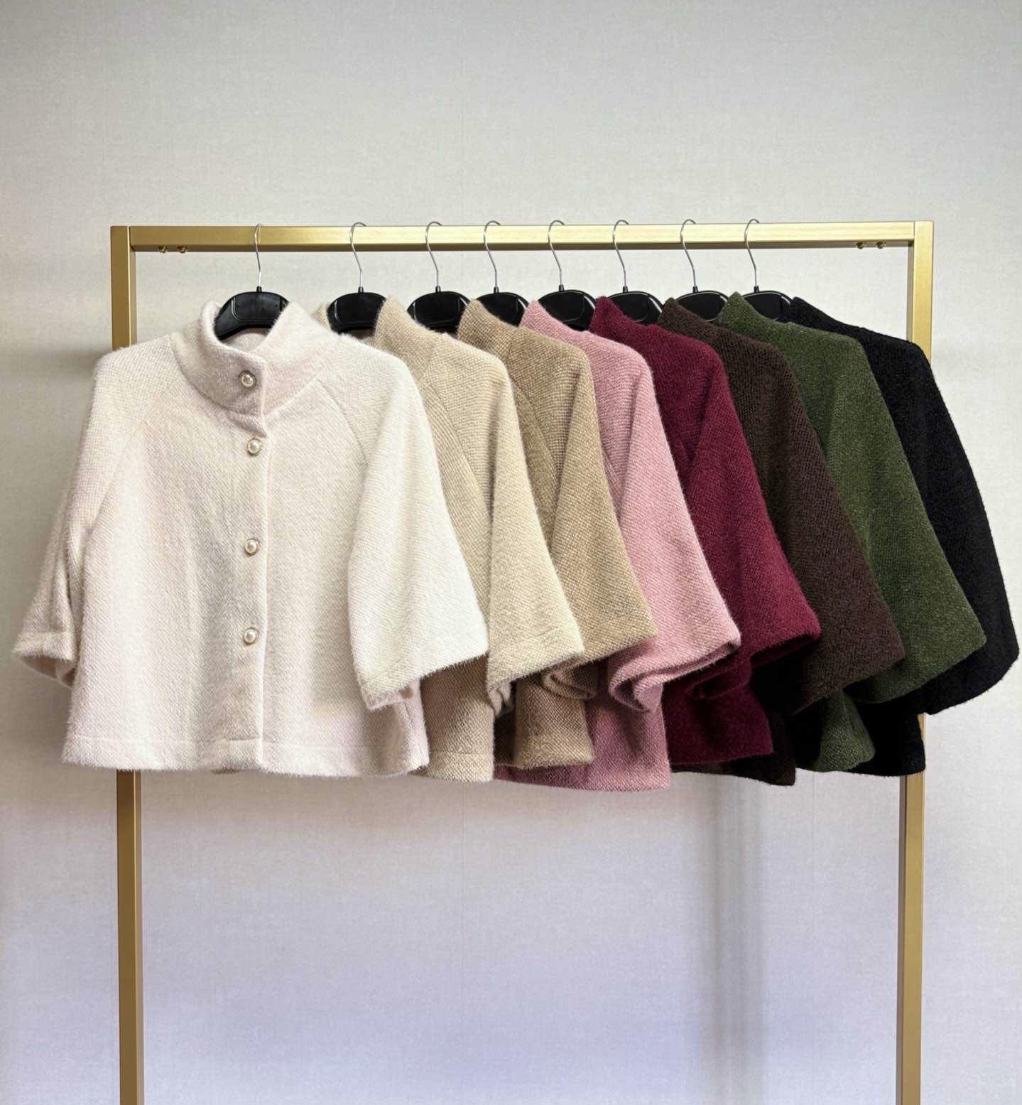 Hier geht's zum Shop von: Ala Mode Fashion-DOB;Accessoires;Leather Wear; Young Fashion - Neuss | Artikel-Nr. 9490 | Jacke | Mindestbestellmenge 2 Stück | Kategorie: Jacke | Adresse: Ala Mode Fashion - Breslauerstr. 8 Raum 113 - 41460 neuss - Tel: 021312091616 - ala-mode@web.de | Angebot: Sofortprogramme, Orderware