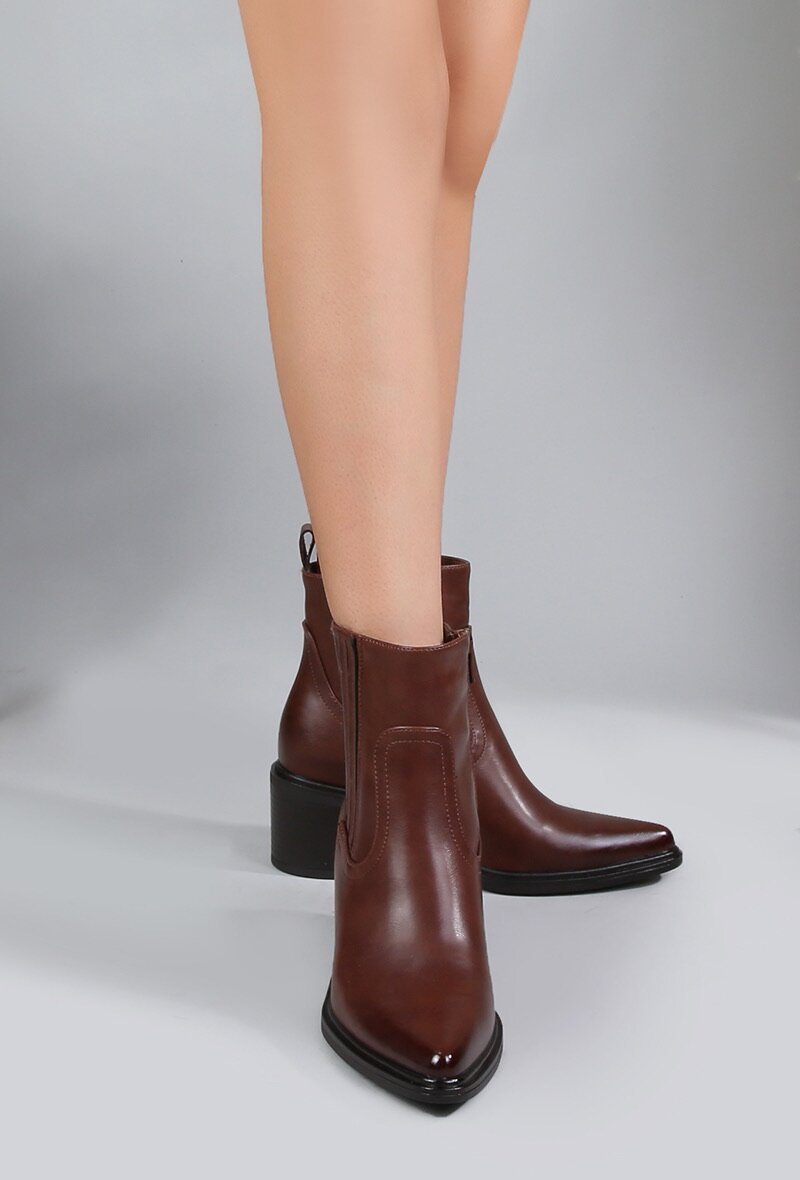 Hier geht's zum Shop von: Lujah Shoes (Schuhgrosshandel) | Artikel-Nr. QT07-108 | Stiefelette/ELB | Kategorie: Stiefelette | Adresse: Lujah Shoes - Doesburgstraat 5 - 5651BD Eindhoven - Tel: 0031642235368 - lujah-schuh@hotmail.com | Angebot: Schuhe, Große Größen, Kinder & Teens, Young Fashion, Leather Wear