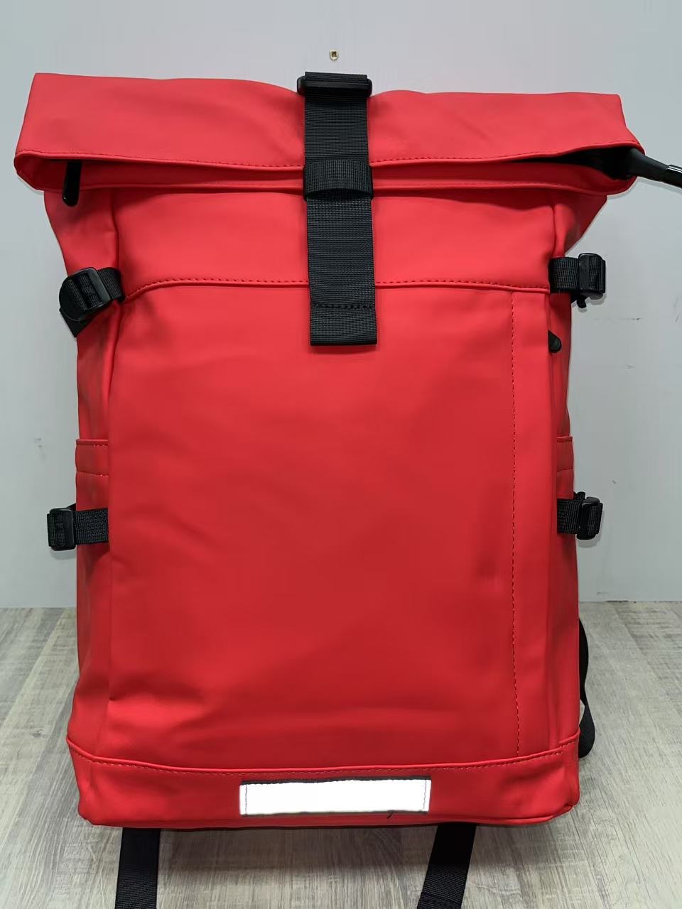 likebag by Longda Moda GmbH - Accessoires; Beachwear; Young Fashion; Leatherwear; Landhausmode - Neuss | Angebot: Sofortprogramme, Orderware | Adresse: LD Fashion GmbH - Anton-Kux-Straße 2 - 41460 Neuss - Tel: 021314082852 - likebag@gmx.de