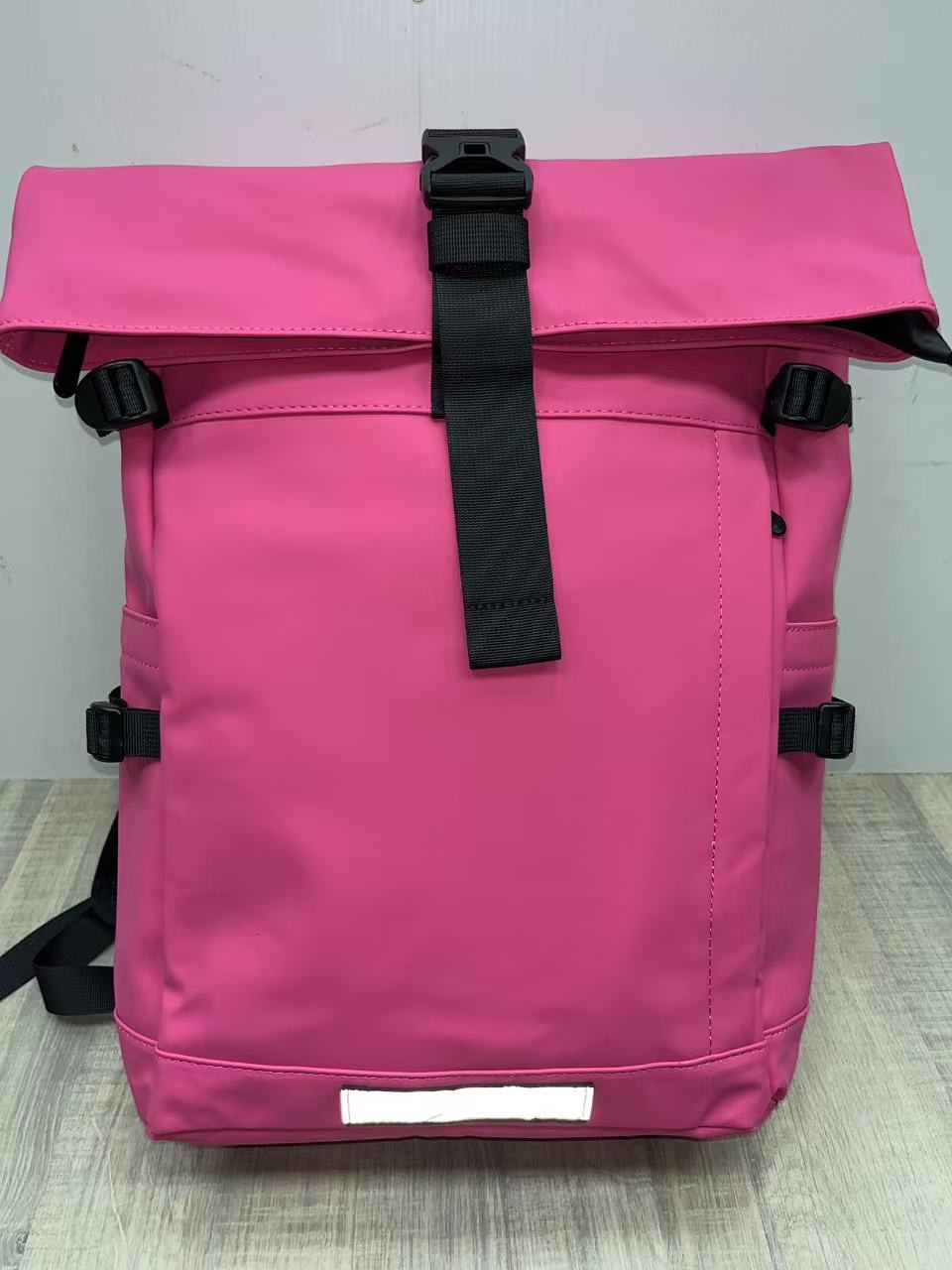 likebag by Longda Moda GmbH - Accessoires; Beachwear; Young Fashion; Leatherwear; Landhausmode - Neuss | Angebot: Sofortprogramme, Orderware | Adresse: LD Fashion GmbH - Anton-Kux-Straße 2 - 41460 Neuss - Tel: 021314082852 - likebag@gmx.de