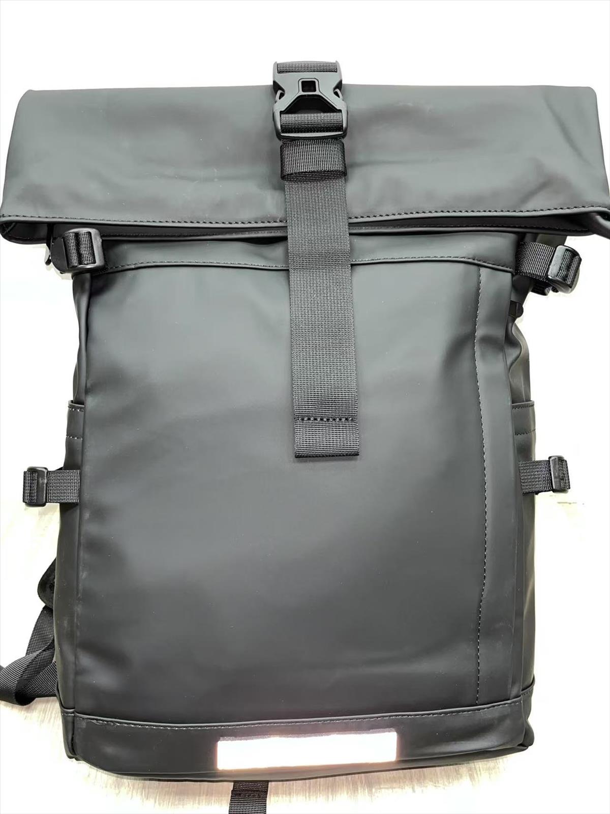 likebag by Longda Moda GmbH - Accessoires; Beachwear; Young Fashion; Leatherwear; Landhausmode - Neuss | Angebot: Sofortprogramme, Orderware | Adresse: LD Fashion GmbH - Anton-Kux-Straße 2 - 41460 Neuss - Tel: 021314082852 - likebag@gmx.de
