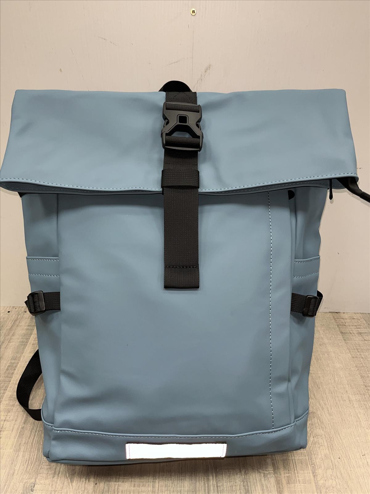 likebag by Longda Moda GmbH - Accessoires; Beachwear; Young Fashion; Leatherwear; Landhausmode - Neuss | Angebot: Sofortprogramme, Orderware | Adresse: LD Fashion GmbH - Anton-Kux-Straße 2 - 41460 Neuss - Tel: 021314082852 - likebag@gmx.de
