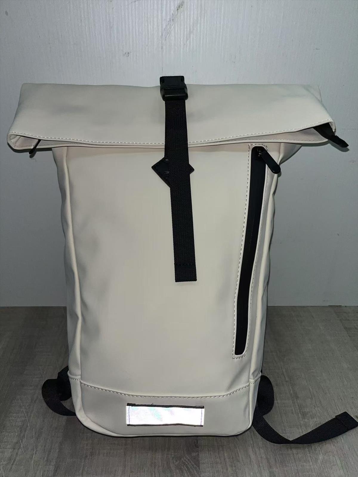 likebag by Longda Moda GmbH - Accessoires; Beachwear; Young Fashion; Leatherwear; Landhausmode - Neuss | Angebot: Sofortprogramme, Orderware | Adresse: LD Fashion GmbH - Anton-Kux-Straße 2 - 41460 Neuss - Tel: 021314082852 - likebag@gmx.de
