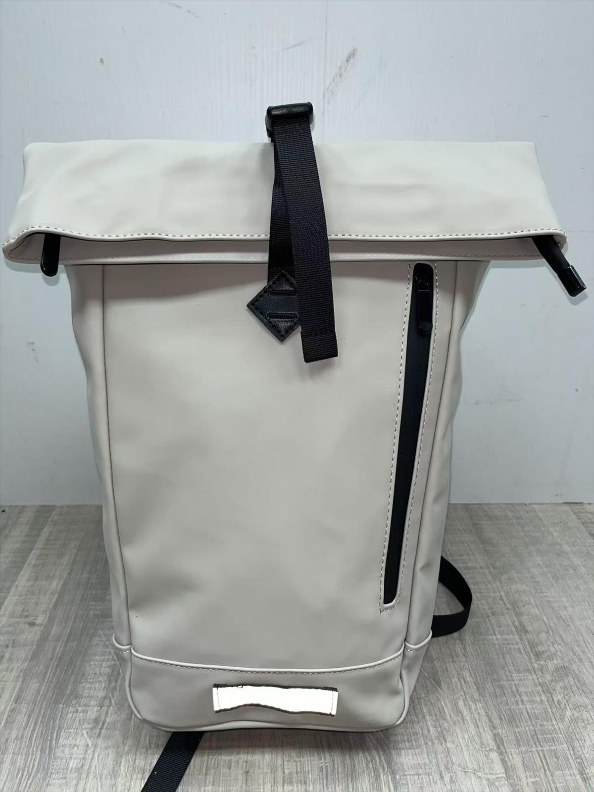likebag by Longda Moda GmbH - Accessoires; Beachwear; Young Fashion; Leatherwear; Landhausmode - Neuss | Angebot: Sofortprogramme, Orderware | Adresse: LD Fashion GmbH - Anton-Kux-Straße 2 - 41460 Neuss - Tel: 021314082852 - likebag@gmx.de