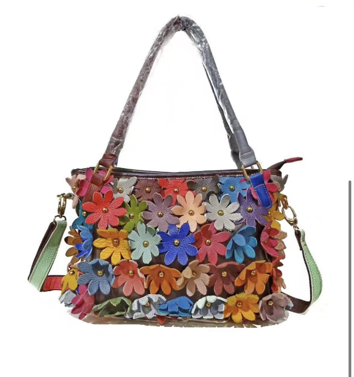 likebag by Longda Moda GmbH - Accessoires; Beachwear; Young Fashion; Leatherwear; Landhausmode - Neuss | Artikel-Nr. 778 | Leder Tasche | Angebot: Sofortprogramme, Orderware | Adresse: LD Fashion GmbH - Anton-Kux-Straße 2 - 41460 Neuss - Tel: 021314082852 - likebag@gmx.de