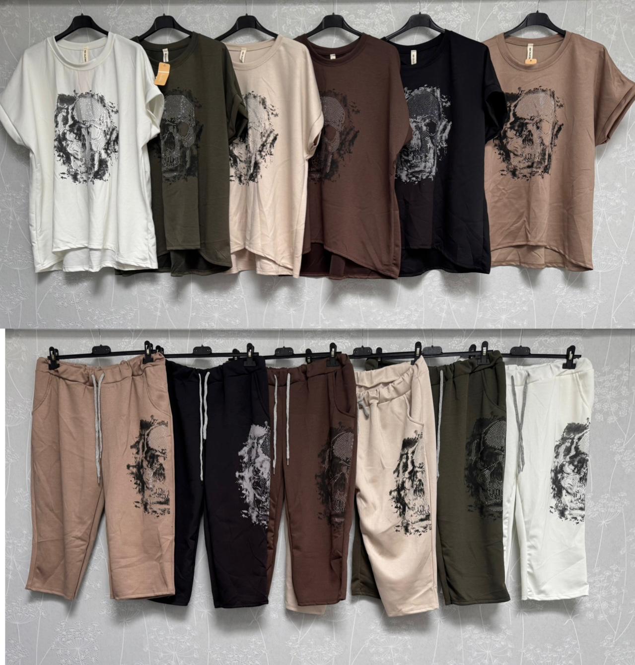 Hier geht's zum Shop von: Catchme UG - DOB - Dreieich | Kategorie: Bekleidung (bis grose 42) / Anzug | Adresse: Catchme UG - Otto-Hahn Str. 24 - 63303 Dreieich - Tel: +49 (0)6103 – 39891 10 - grossartig9@gmail.com | Angebot: Sofortprogramme, Orderware