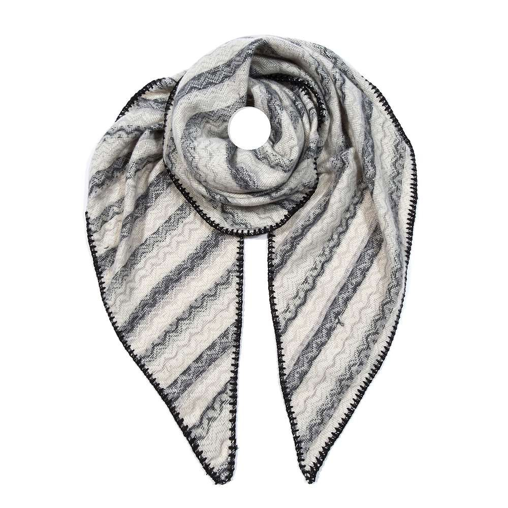 Fox by Ren GmbH - DOB; ACCessoires - Neuss | Kategorie: Tücher / Schals | Angebot: Sofortprogramme, Orderware | Adresse: Fox by Ren GmbH - Anton-Kux-Str. 2 - 41460 Neuss - Tel: 021313818241 - info@foxbyren.com