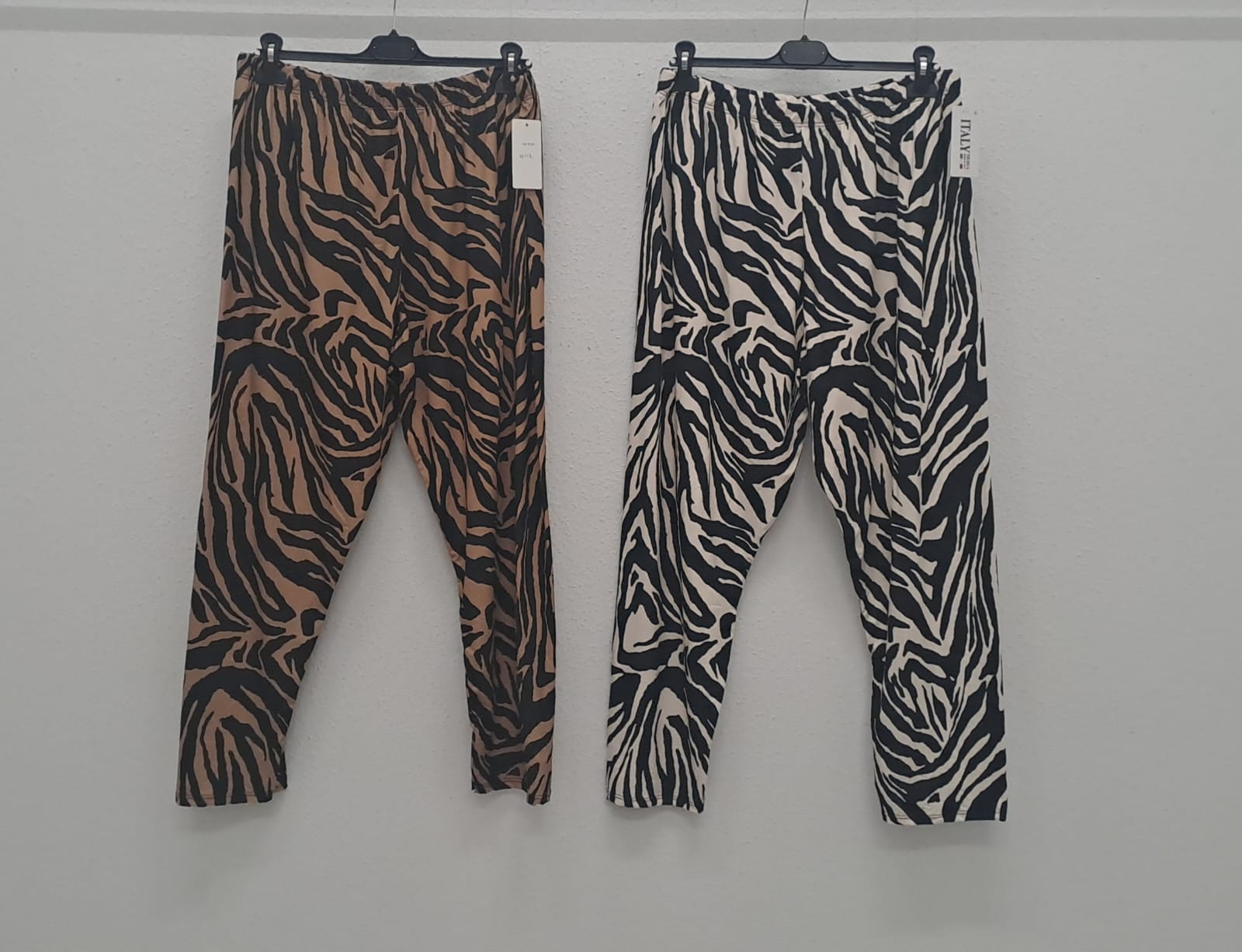 Catchme UG - DOB - Dreieich | Leggings Einheitsgröße | Artikel-Nr. GR-26175 | GR-26175 | gedehnt 85 | Kategorie: Bekleidung (Ab grose 44) / Hosen | Angebot: Sofortprogramme, Orderware | Adresse: Catchme UG - Otto-Hahn Str. 24 - 63303 Dreieich - Tel: +49 (0)6103 – 39891 10 - grossartig9@gmail.com