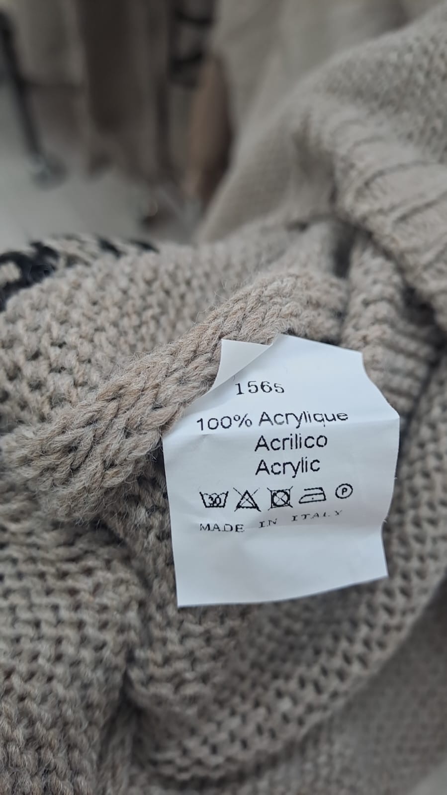 Catchme UG - DOB - Dreieich | Kategorie: Bekleidung (Ab grose 44) / Pulli | Angebot: Sofortprogramme, Orderware | Adresse: Catchme UG - Otto-Hahn Str. 24 - 63303 Dreieich - Tel: +49 (0)6103 – 39891 10 - grossartig9@gmail.com