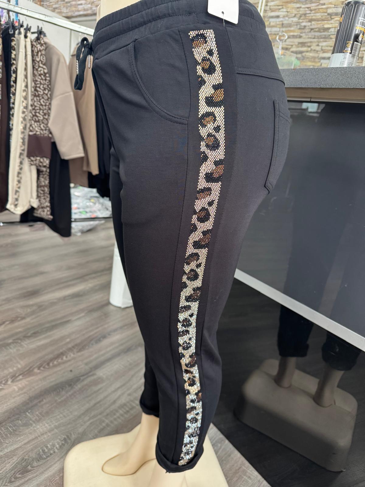 Catchme UG - DOB - Dreieich | Hosen 44/48 | Artikel-Nr. NB-26195 | NB-26195 | Kategorie: Bekleidung (bis grose 42) / Hosen | Angebot: Sofortprogramme, Orderware | Adresse: Catchme UG - Otto-Hahn Str. 24 - 63303 Dreieich - Tel: +49 (0)6103 – 39891 10 - grossartig9@gmail.com