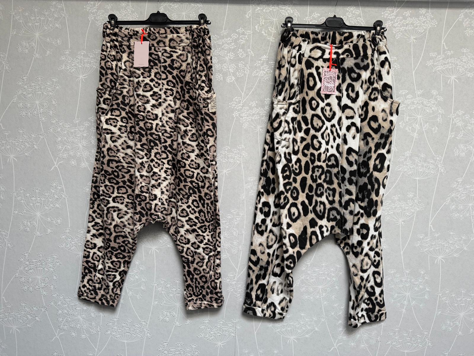 Catchme UG - DOB - Dreieich | Baggy Hosen 40/42 | Artikel-Nr. NB-26291 | NB-26291 | Kategorie: Bekleidung (bis grose 42) / Hosen | Angebot: Sofortprogramme, Orderware | Adresse: Catchme UG - Otto-Hahn Str. 24 - 63303 Dreieich - Tel: +49 (0)6103 – 39891 10 - grossartig9@gmail.com