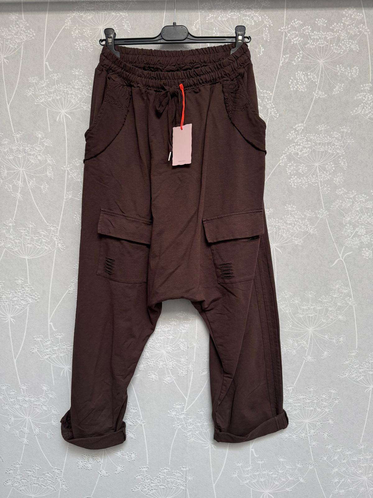 Catchme UG - DOB - Dreieich | Baggy Hosen 42/44 | Artikel-Nr. NB-26301 | NB-26301 | Kategorie: Bekleidung (bis grose 42) / Hosen | Angebot: Sofortprogramme, Orderware | Adresse: Catchme UG - Otto-Hahn Str. 24 - 63303 Dreieich - Tel: +49 (0)6103 – 39891 10 - grossartig9@gmail.com