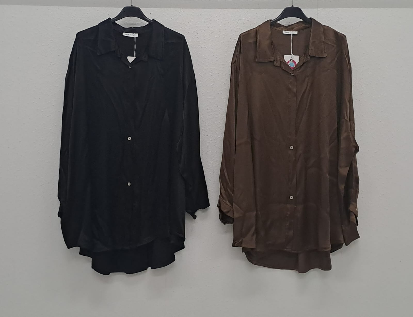 Catchme UG - DOB - Dreieich | Blusen Einheitsgröße | Artikel-Nr. GR-26340 | GR-26340 | Brustweite 82Lange 80/85 | Kategorie: Bekleidung (Ab grose 44) / Blusen | Angebot: Sofortprogramme, Orderware | Adresse: Catchme UG - Otto-Hahn Str. 24 - 63303 Dreieich - Tel: +49 (0)6103 – 39891 10 - grossartig9@gmail.com