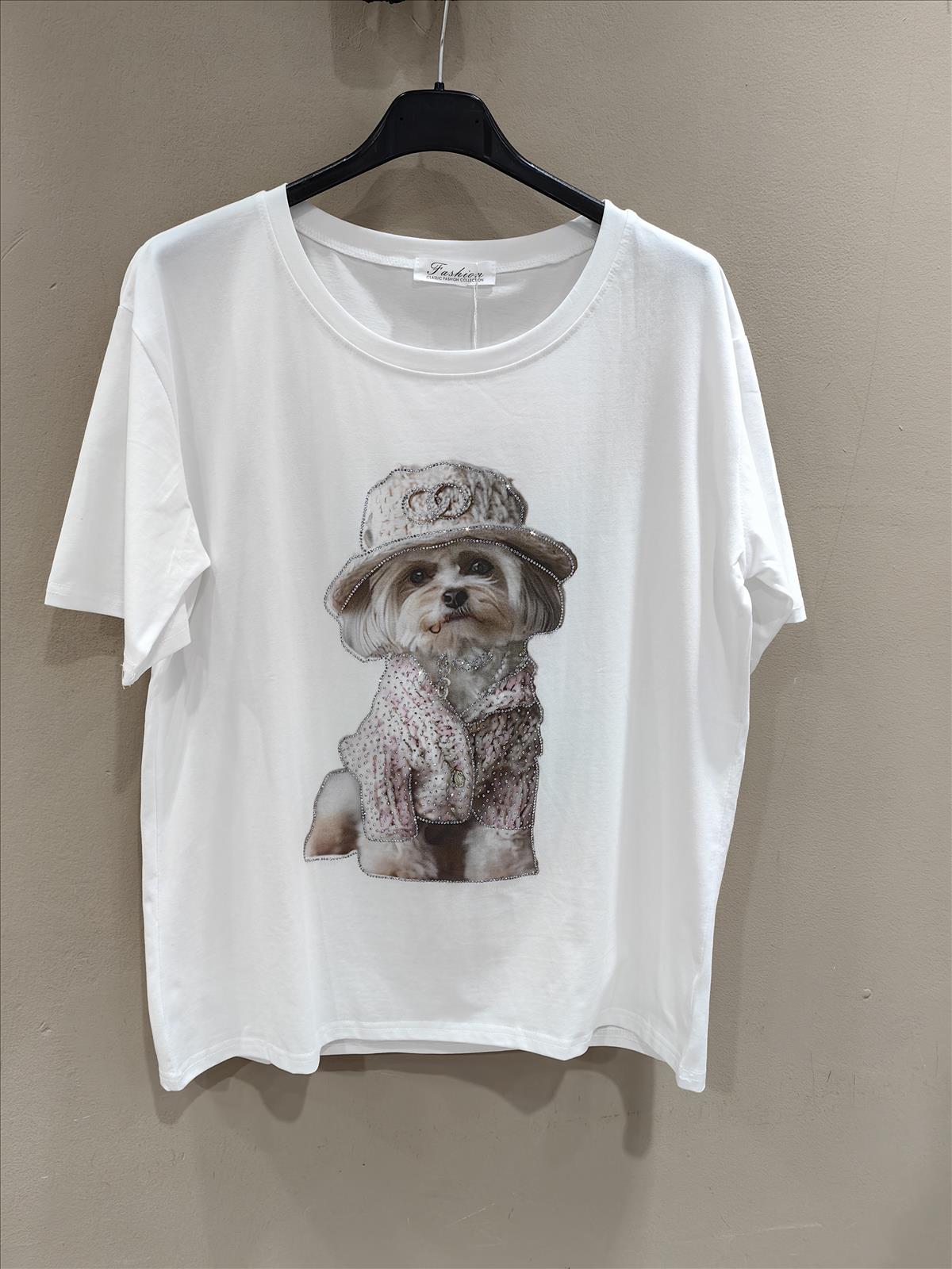 Miss Furs GmbH - MISS FURS Damenmode - Accessoires, Sportswear, Jeans, Tops, Bags | Artikel-Nr. 1698 | T-Shirt | Kategorie: Bekleidung / T-Shirt | Angebot: Damenbekleidung, Damen Accessoires, Young Fashion, Sofortprogramme, Orderware | Adresse: Miss Furs GmbH - Breslauer Str. 8 - 41460 Neuss - Tel: 02131-3165333 - info@missfurs.de