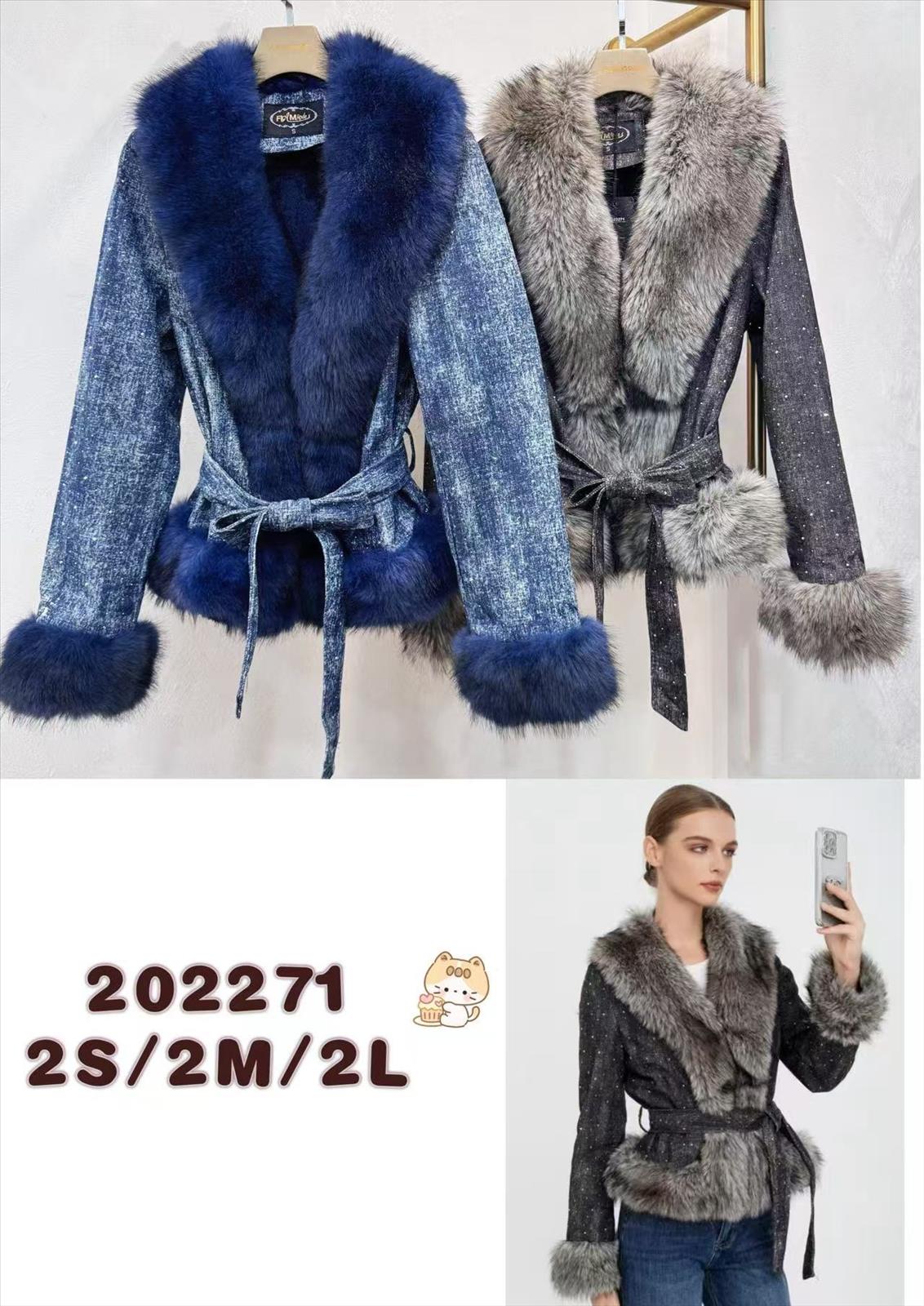 Miss Furs GmbH - MISS FURS Damenmode - Accessoires, Sportswear, Jeans, Tops, Bags | Artikel-Nr. 202271 | Jeansjacke mit Pelz | Kategorie: Bekleidung / Outerwear / Pelzjacke | Angebot: Damenbekleidung, Damen Accessoires, Young Fashion, Sofortprogramme, Orderware | Adresse: Miss Furs GmbH - Breslauer Str. 8 - 41460 Neuss - Tel: 02131-3165333 - info@missfurs.de