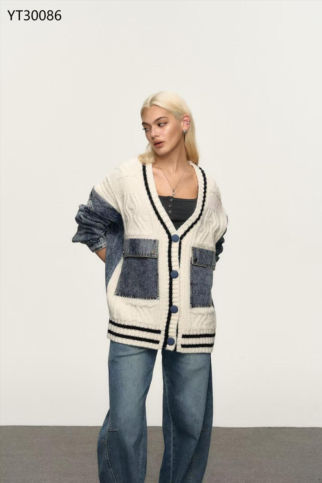 Miss Furs GmbH - MISS FURS Damenmode - Accessoires, Sportswear, Jeans, Tops, Bags | Kategorie: Bekleidung / Outerwear / Jeansjacken | Angebot: Damenbekleidung, Damen Accessoires, Young Fashion, Sofortprogramme, Orderware | Adresse: Miss Furs GmbH - Breslauer Str. 8 - 41460 Neuss - Tel: 02131-3165333 - info@missfurs.de
