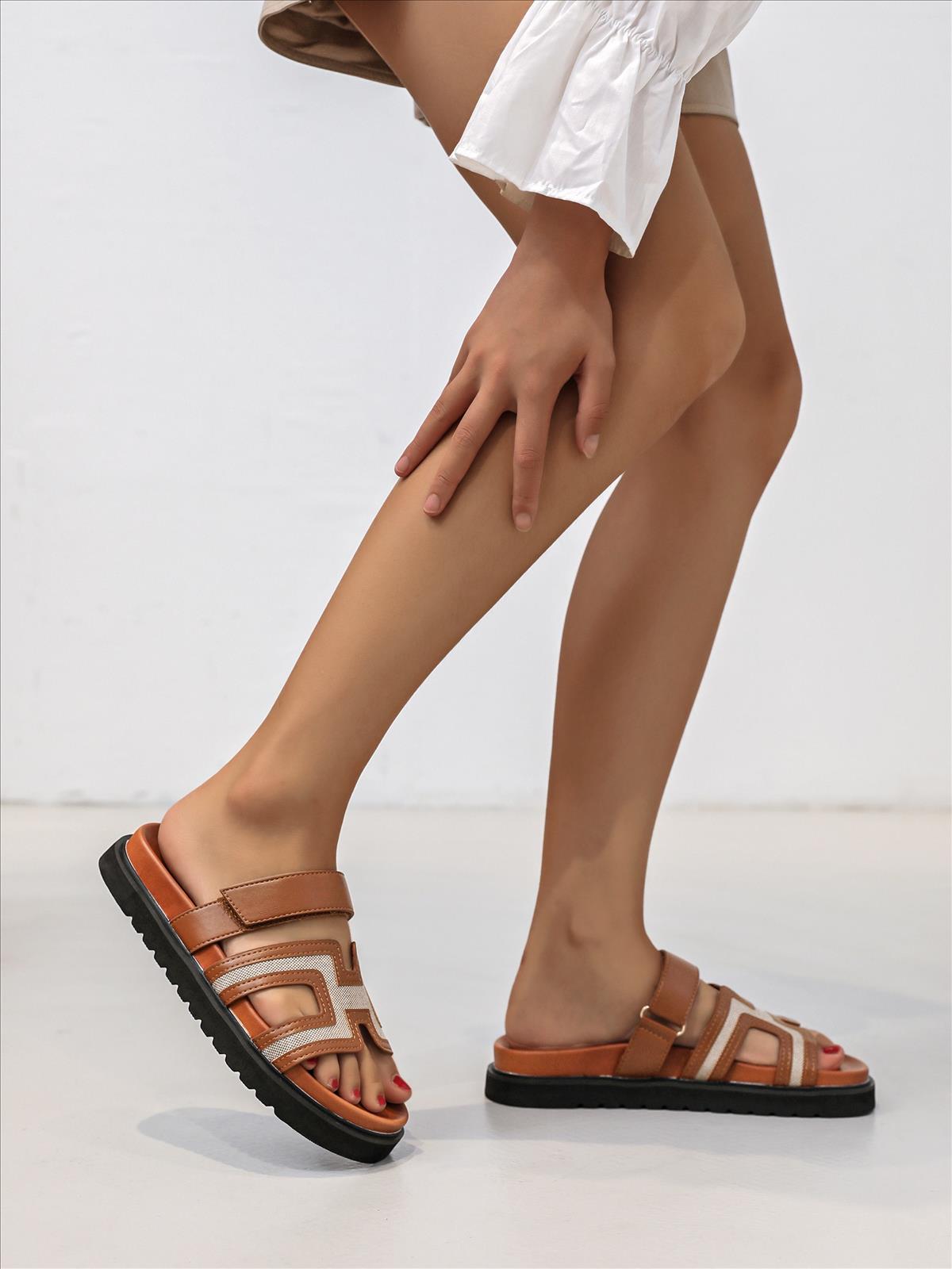 Hier geht's zum Shop von: E-Vitale Shoes - BIONDINI Großhandel Wholesale - hochwertige italienische Schuhe direkt ab Fabrik | Kategorie: Damenschuhe / Sandaletten (LOT) | Adresse: E-VITALE SHOES - Raum 114 - Breslauer Str. 8 - 41460 Neuss - Tel: 02131/3868532 - service@evitale-shoes.eu | Angebot: Damenbekleidung, Damen Accessoires, Herren Accessoires, Schuhe, Young Fashion, Leather Wear, Sofortprogramme, Orderware