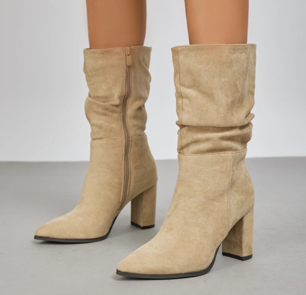 E-Vitale Shoes - BIONDINI Großhandel Wholesale - hochwertige italienische Schuhe direkt ab Fabrik | Kategorie: Damenschuhe / Stiefel (LOT) | Angebot: Damenbekleidung, Damen Accessoires, Herren Accessoires, Schuhe, Young Fashion, Leather Wear, Sofortprogramme, Orderware | Adresse: E-VITALE SHOES - Raum 114 - Breslauer Str. 8 - 41460 Neuss - Tel: 02131/3868532 - service@evitale-shoes.eu