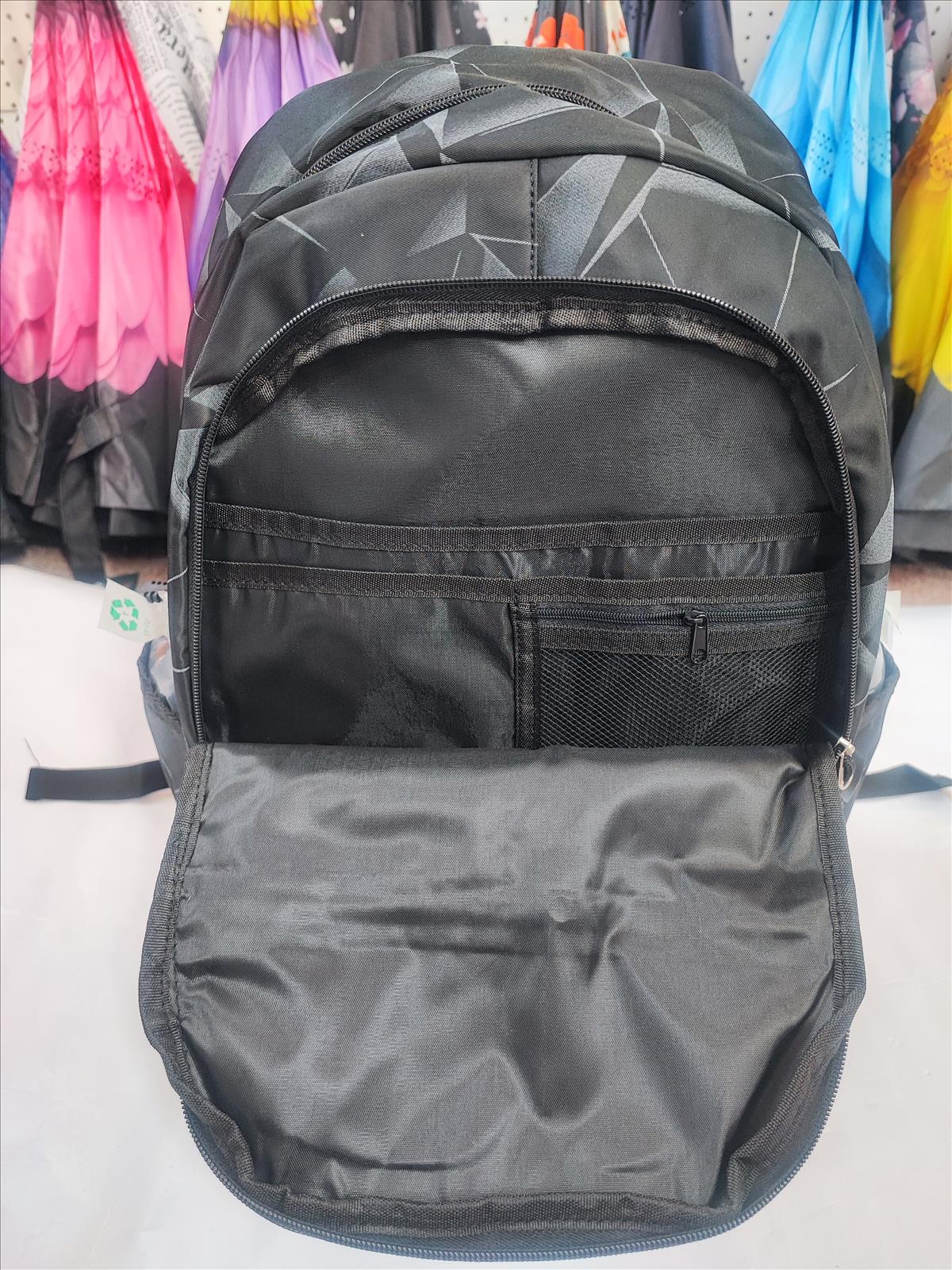 Hier geht's zum Shop von: Susino Germany GmbH - Regenschirme, Rucksäcke, Koffer, Bademoden | Kategorie: Rucksäcke | Adresse: Susino Germany GmbH - Otto-Hahn-Str. 35 - 63303 Dreieich - Tel: 06103-3103592 - info@susino.de | Angebot: Damen Accessoires, Herren Accessoires, Beach Wear, Young Fashion, Leather Wear, Sofortprogramme
