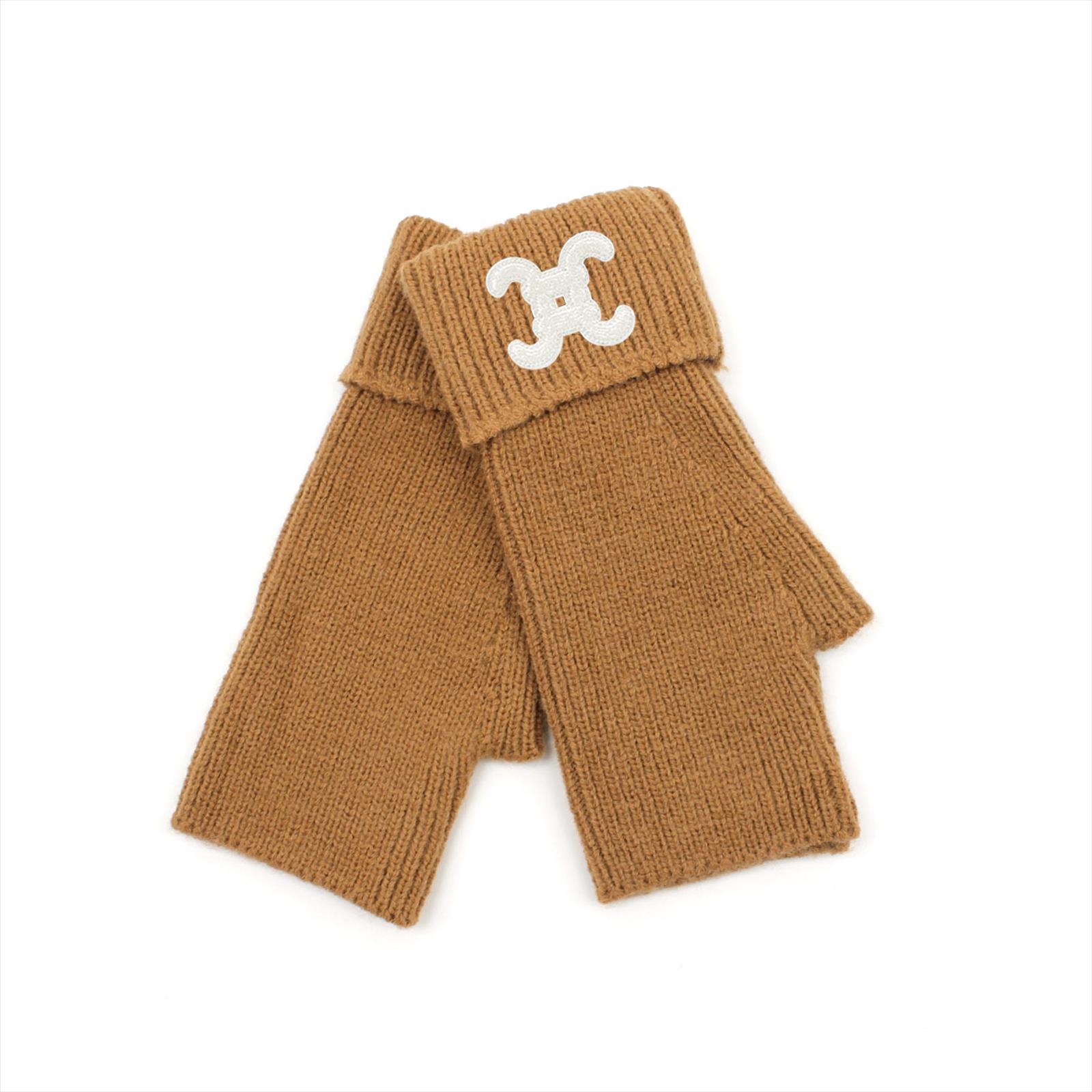 E-Vitale Shoes - BIONDINI Großhandel Wholesale - hochwertige italienische Schuhe direkt ab Fabrik | Kategorie: Accessoires / Hüte/Handschuhe/Schals | Angebot: Damenbekleidung, Damen Accessoires, Herren Accessoires, Schuhe, Young Fashion, Leather Wear, Sofortprogramme, Orderware | Adresse: E-VITALE SHOES - Raum 114 - Breslauer Str. 8 - 41460 Neuss - Tel: 02131/3868532 - service@evitale-shoes.eu
