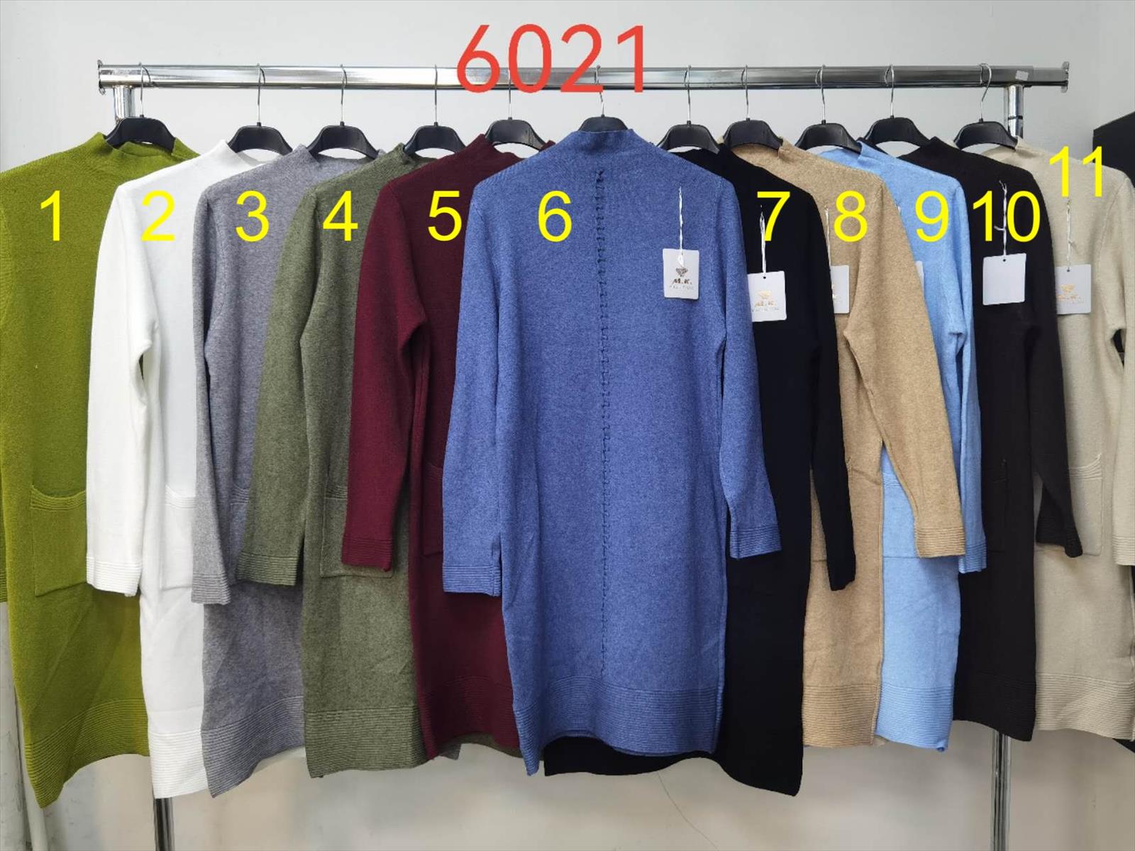 Hier geht's zum Shop von: Jin Tu Im-Export GmbH - DOB | Kategorie: Kleid | Adresse: Jin Tu GmbH - Im Gefierth 6 B12 - 63303 Dreieich - Tel: 061039951115 - jintu889@gmail.com | Angebot: Damenbekleidung, Damen Accessoires, Große Größen, Kinder & Teens, Young Fashion, Landhausmode, Leather Wear, Sofortprogramme, Orderware
