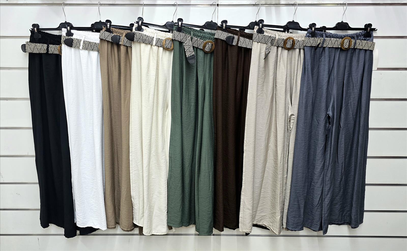Noor Fashion - DOB;HAKA;Young Fashion - Dreieich | Kategorie: Damen Hose | Angebot: Sofortprogramme, Orderware | Adresse: Noor Fashion - Otto-Hahn-Str. 6 - 63303 Dreieich - Tel: +49 6103 371505 - noorfashion@web.de