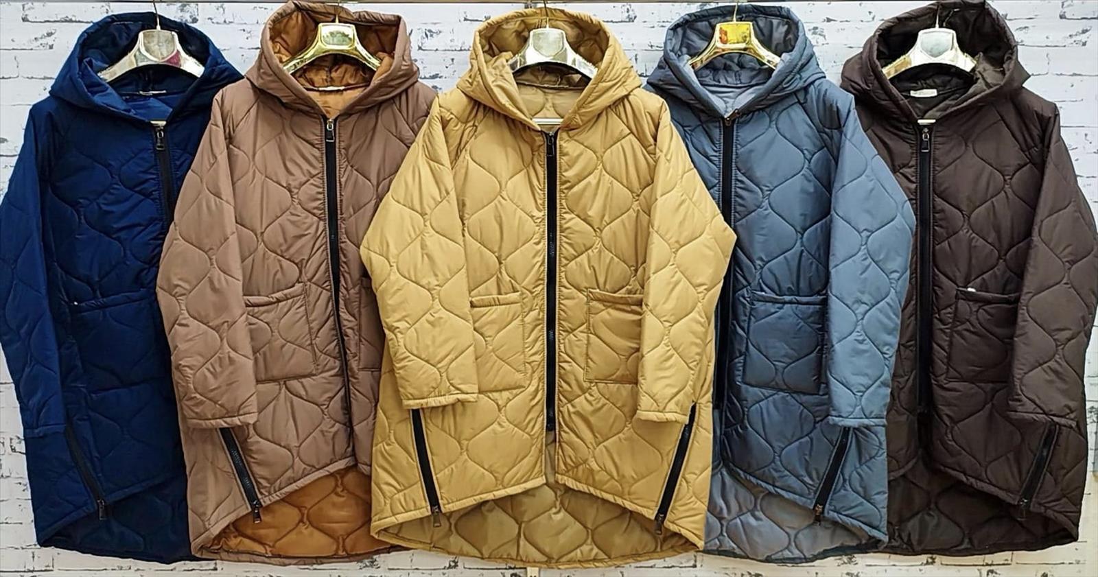 LaCasa GmbH - Großhandel Damenmode - Übergrößen DOB AA70-AA90, Übergrößen Hosen bis 58, Italia Mode | Artikel-Nr. 9873 | Jacke | 100% Polyester | Angebot: Damenbekleidung, Herrenbekleidung, Große Größen, Young Fashion, Leather Wear, Sofortprogramme, Orderware | Adresse: La Casa GmbH - Gelsenkirchener Str. 122 - 44649 Herne - Tel: 02131-3837077 - lacasapic@gmail.com