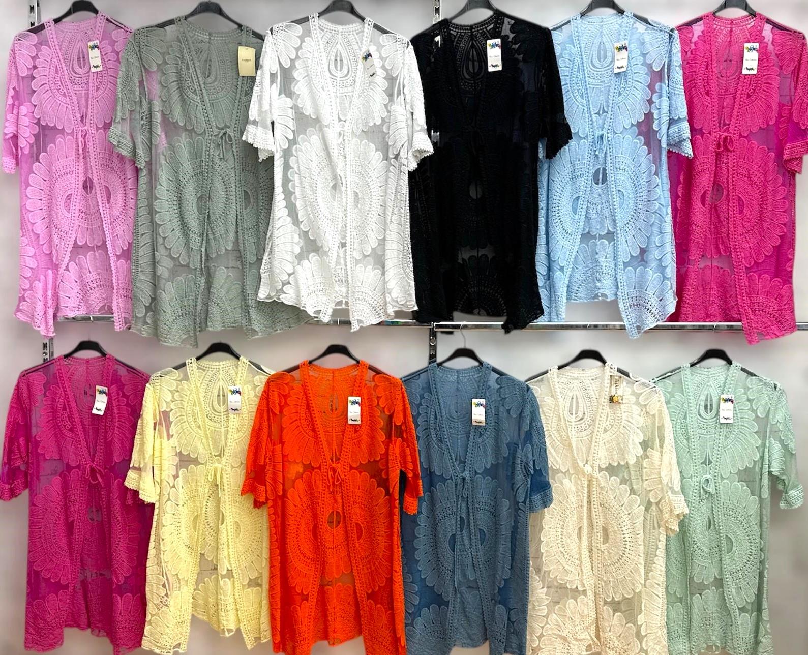 LaCasa GmbH - Großhandel Damenmode - Übergrößen DOB AA70-AA90, Übergrößen Hosen bis 58, Italia Mode | Artikel-Nr. Y201 | SpitzeJäckchen | 70% cotton 25% polyester 5% Elastan | Angebot: Damenbekleidung, Herrenbekleidung, Große Größen, Young Fashion, Leather Wear, Sofortprogramme, Orderware | Adresse: La Casa GmbH - Gelsenkirchener Str. 122 - 44649 Herne - Tel: 02131-3837077 - lacasapic@gmail.com