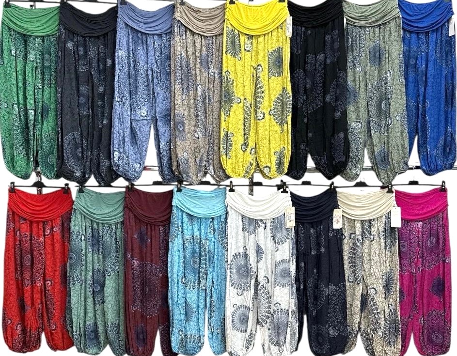 LaCasa GmbH - Großhandel Damenmode - Übergrößen DOB AA70-AA90, Übergrößen Hosen bis 58, Italia Mode | Artikel-Nr. 7788 | Pumphose- 2 Stück in einem Kleiderbügel | 100% Viscose | Angebot: Damenbekleidung, Herrenbekleidung, Große Größen, Young Fashion, Leather Wear, Sofortprogramme, Orderware | Adresse: La Casa GmbH - Gelsenkirchener Str. 122 - 44649 Herne - Tel: 02131-3837077 - lacasapic@gmail.com