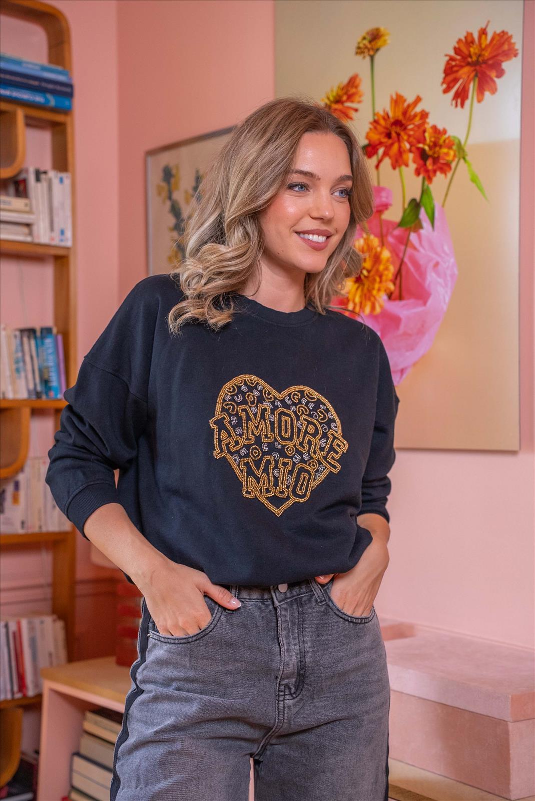 Ala Mode Fashion-DOB;Accessoires;Leather Wear; Young Fashion - Neuss | Kategorie: Sweatshirt | Angebot: Sofortprogramme, Orderware | Adresse: Ala Mode Fashion - Breslauerstr. 8 Raum 113 - 41460 neuss - Tel: 021312091616 - ala-mode@web.de