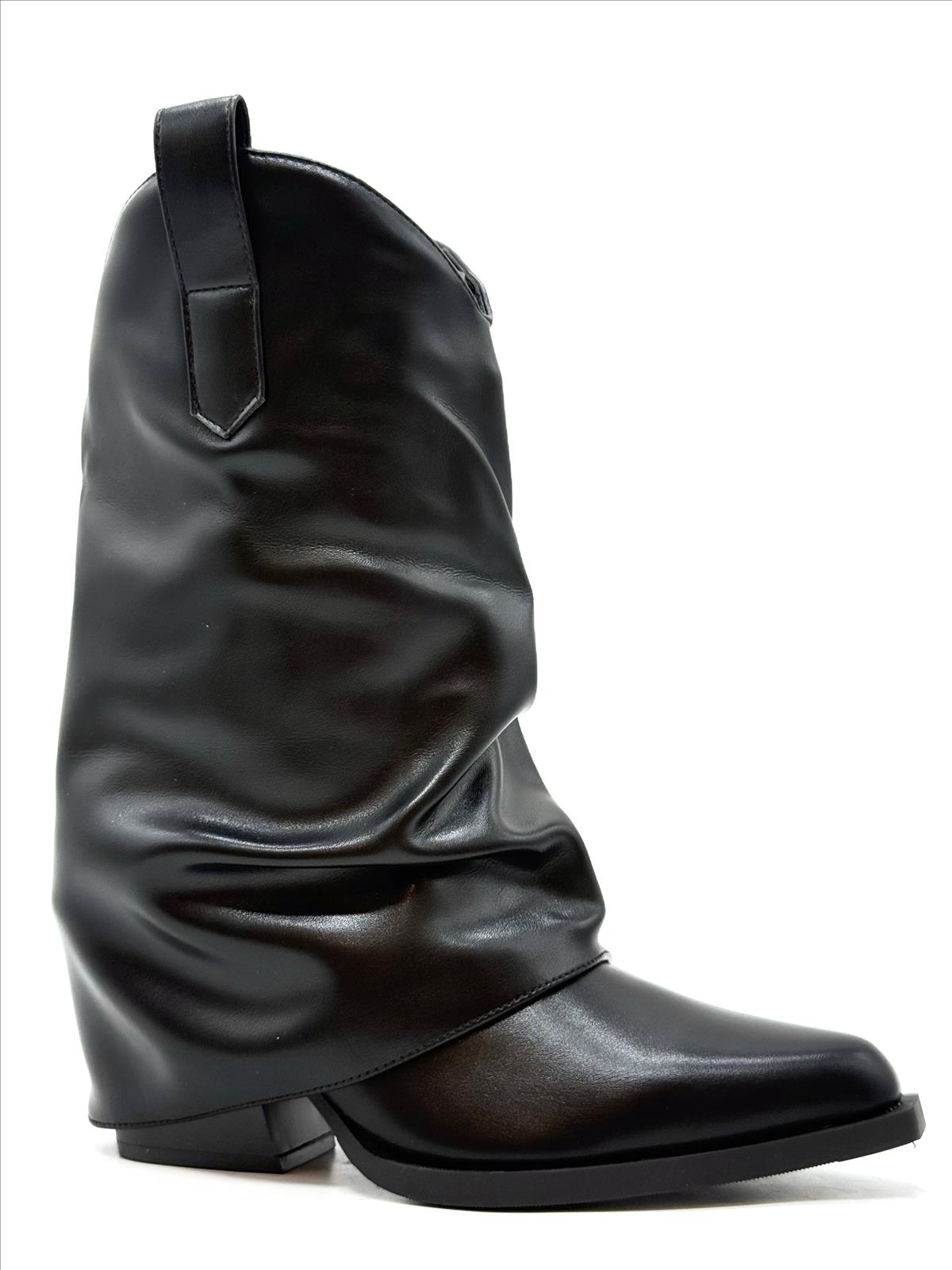 Ala Mode Fashion-DOB;Accessoires;Leather Wear; Young Fashion - Neuss | Kategorie: Schuhe / Stiefeletten (6 Paare) | Angebot: Sofortprogramme, Orderware | Adresse: Ala Mode Fashion - Breslauerstr. 8 Raum 113 - 41460 neuss - Tel: 021312091616 - ala-mode@web.de