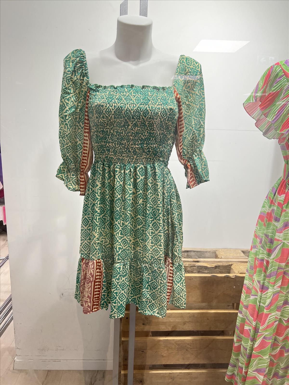 Hier geht's zum Shop von: Grace z.GmbH (Taschen, Accessoires) | Kleidchen | Artikel-Nr. 7720 | Kategorie: 2025 Sommer Angebote | Adresse: Grace z.GmbH - Frankfurter Str. 70-72 - 65760 Eschborn - Tel: 06196-5230469 - grace.z.gmbh@hotmail.de | Angebot: Damenbekleidung, Damen Accessoires, Young Fashion, Sofortprogramme