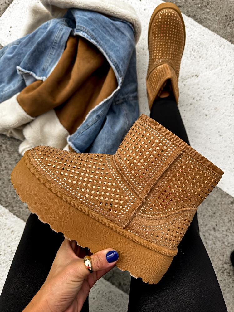 Hier geht's zum Shop von: efashion s.r.o. - DOB;Accesoires;Schuhe;Young Fashion - Medvedov | Kategorie: Women´s Shoes / Warm Ankle Shoes | Adresse: efashion s.r.o. - Medvedov 248 - 93007 Medvedov - Tel: 00421915306623 - egrikolocsicsjudit@gmail.com | Angebot: Sofortprogramme, Orderware
