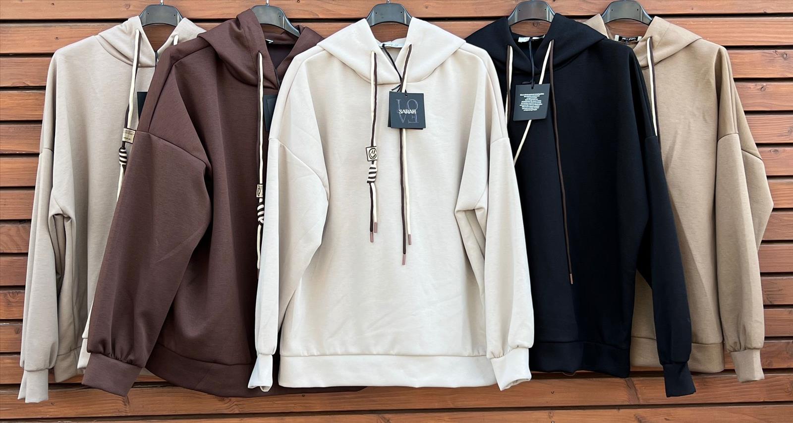 Element of Joy - Damenbekleidung und Accessoires - Wiesbaden | Pullover | Artikel-Nr. 1893 | Kategorie: Pullover | Angebot: Damenbekleidung, Damen Accessoires, Schuhe | Adresse: Element of Joy - Marktstraße 27 - 65183 Wiesbaden - Tel: 01628583468 - elementofjoy1@gmail.com
