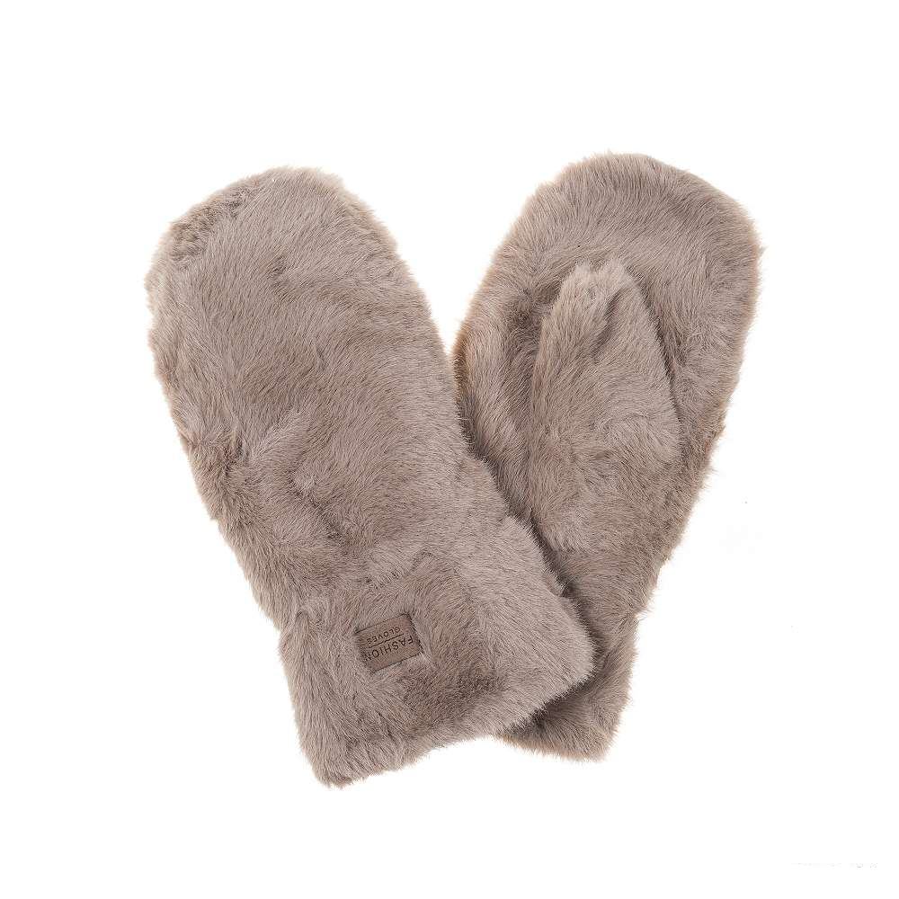 Hier geht's zum Shop von: Fox by Ren GmbH - DOB; ACCessoires - Neuss | Handschuhe - Virginia | Artikel-Nr. ZSS2502-03ST-09000350 | Trendige Handschuhe - Länge ca. 26cm x Breite ca. 12cm - Gewicht: ca. 113g - Material: 100% Polyester | Kategorie: Handschuhe | Adresse: Fox by Ren GmbH - Anton-Kux-Str. 2 - 41460 Neuss - Tel: 021313818241 - info@foxbyren.com | Angebot: Sofortprogramme, Orderware