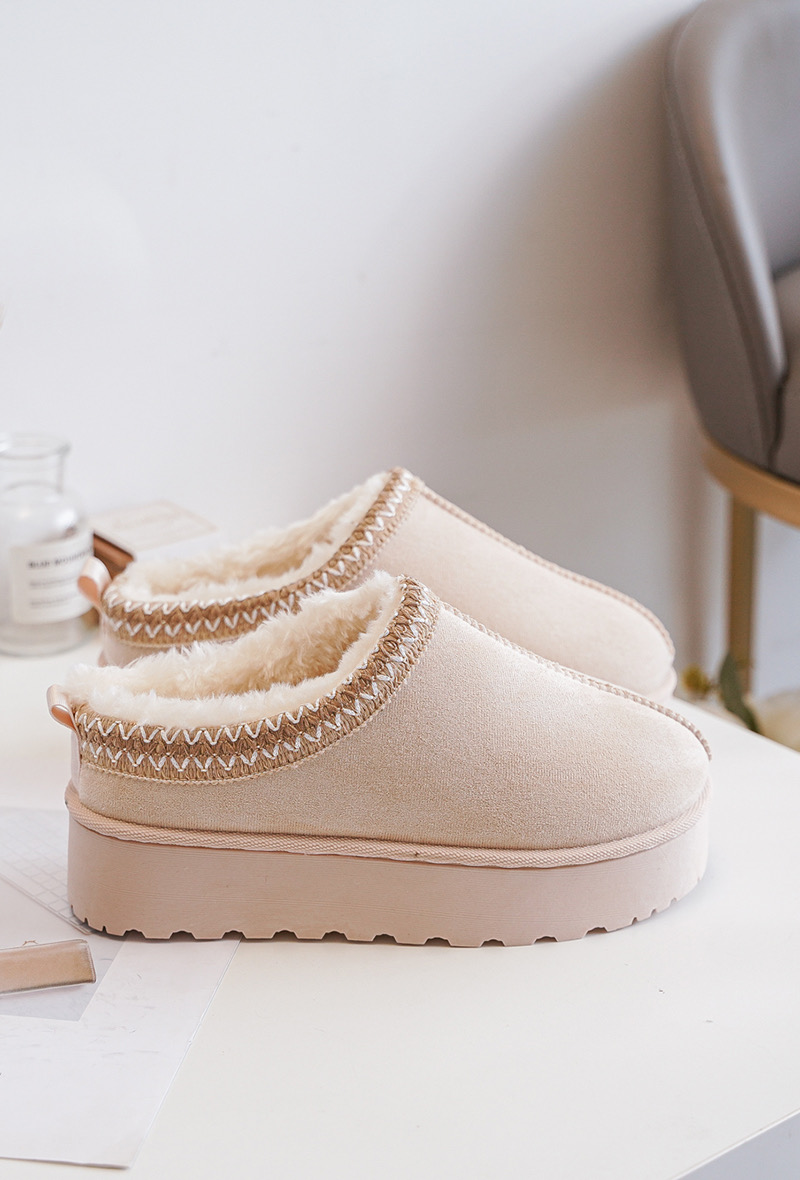 Hier geht's zum Shop von: Ala Mode Fashion-DOB;Accessoires;Leather Wear; Young Fashion - Neuss | Kategorie: Schuhe / Fell Boots (Lot) | Adresse: Ala Mode Fashion - Breslauerstr. 8 Raum 113 - 41460 neuss - Tel: 021312091616 - ala-mode@web.de | Angebot: Sofortprogramme, Orderware