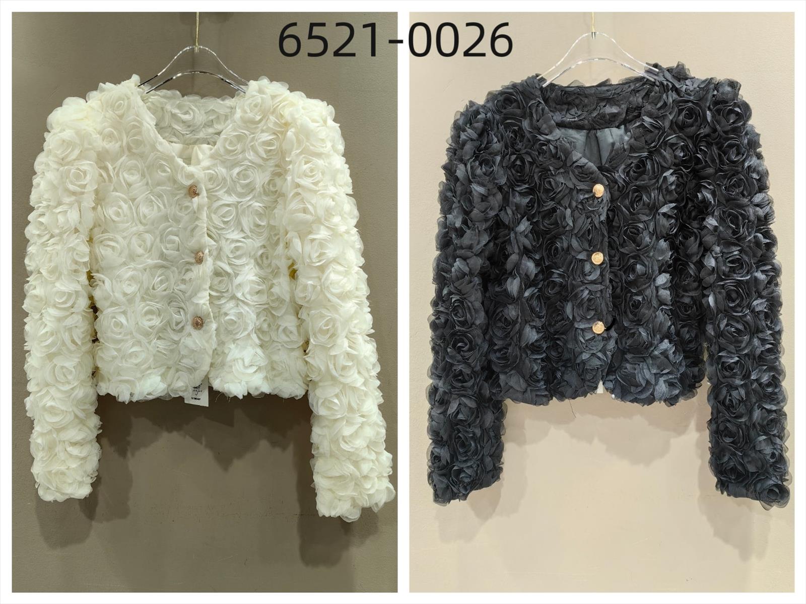 Hier geht's zum Shop von: Miss Furs GmbH - MISS FURS Damenmode - Accessoires, Sportswear, Jeans, Tops, Bags | Artikel-Nr. 6521 | Jacke | Kategorie: Bekleidung / Outerwear / Jacke | Adresse: Miss Furs GmbH - Breslauer Str. 8 - 41460 Neuss - Tel: 02131-3165333 - info@missfurs.de | Angebot: Damenbekleidung, Damen Accessoires, Young Fashion, Sofortprogramme, Orderware