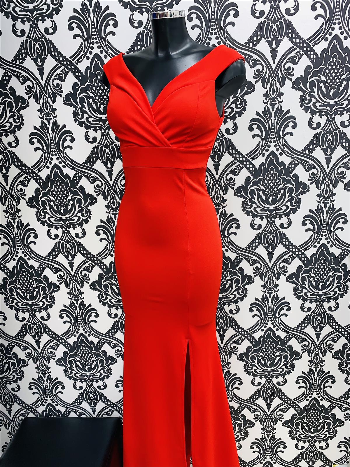 Skytrading KG - Abendkleider, Ballkleider | Artikel-Nr. 898831 | MODA ITALIANA – LUCKY | Materialzusammensetzung/Material composition: 95% Polyester 5% Elastan Made in Italy | Kategorie: MODA ITALIANA - LUCKY / Dresess | Angebot: Damenbekleidung, Damen Accessoires, Schuhe, Dessous, Große Größen, Young Fashion, Leather Wear | Adresse: Skytrading KG - Quellenstrasse 4/1/7 - 1100 Wien - Tel: 004369918008070 - office@skyfashion.net