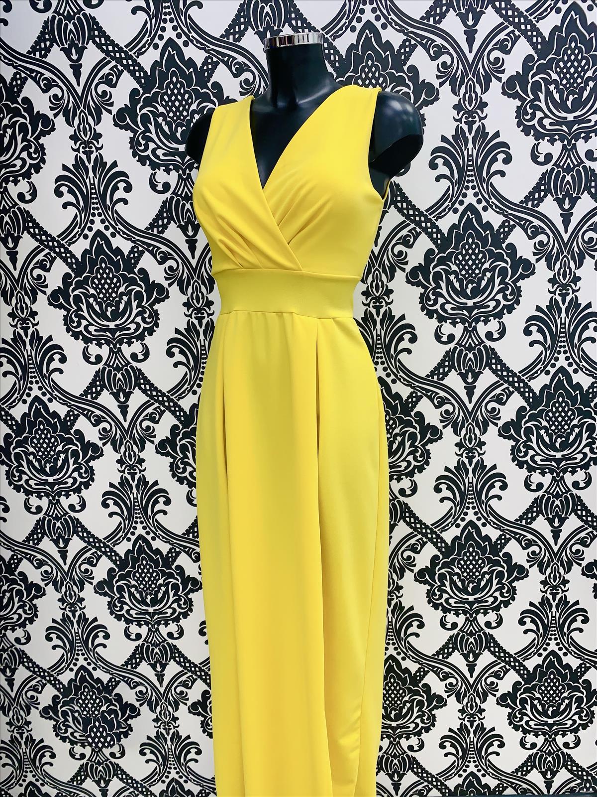 Skytrading KG - Abendkleider, Ballkleider | Artikel-Nr. 52910 | MODA ITALIANA – CAIFA | Materialzusammensetzung/Material composition: 95% Polyester 5% Elastan Made in Italy | Kategorie: MODA ITALIANA - CAIFA / Dresses | Angebot: Damenbekleidung, Damen Accessoires, Schuhe, Dessous, Große Größen, Young Fashion, Leather Wear | Adresse: Skytrading KG - Quellenstrasse 4/1/7 - 1100 Wien - Tel: 004369918008070 - office@skyfashion.net